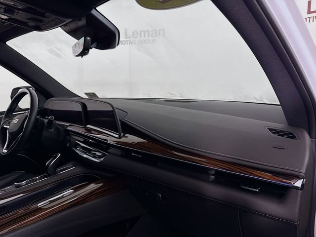 Used 2022 Cadillac Escalade ESV Premium Luxury image 35