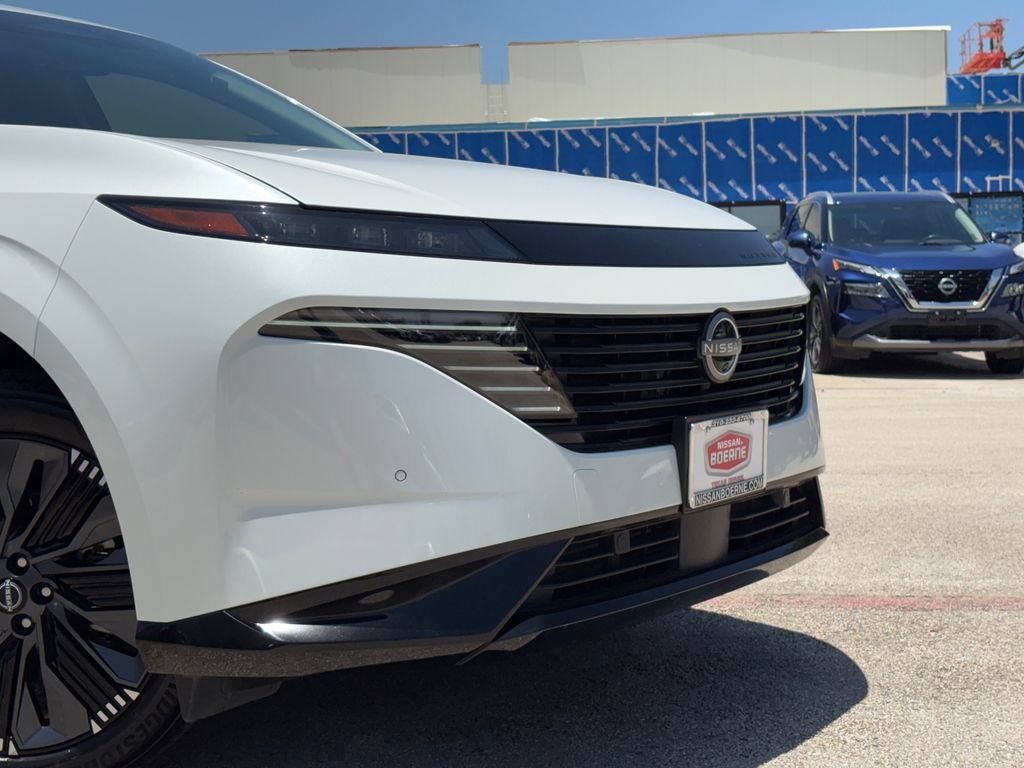 Certified 2025 Nissan Murano Platinum w/ Cargo Package AWD/4WD image 3