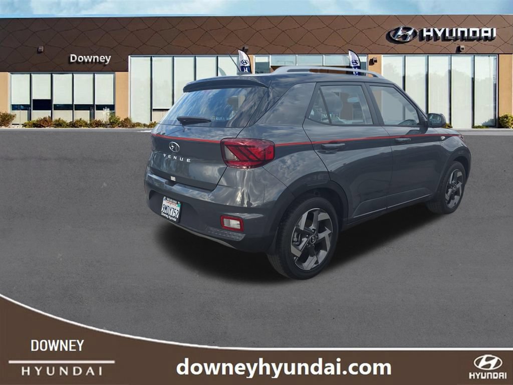 Used 2024 Hyundai Venue Limited FWD image 5