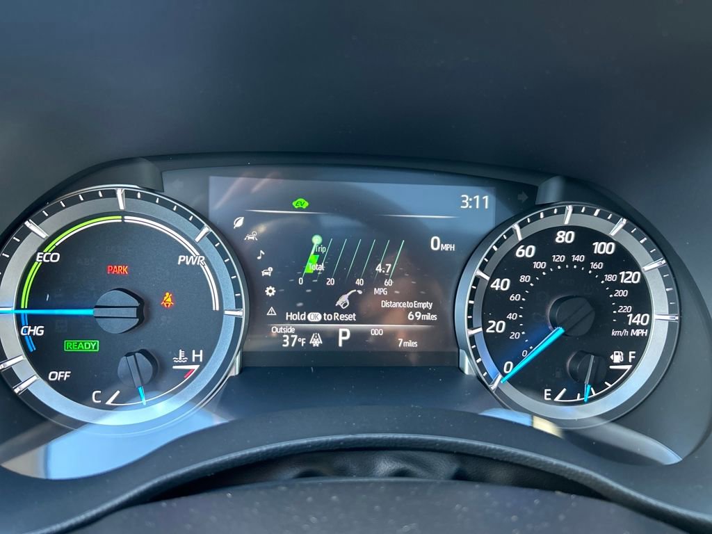 New 2025 Toyota Highlander XLE image 9