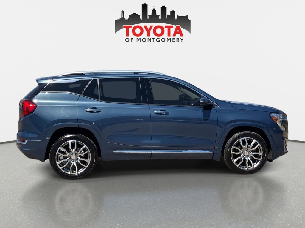 Used 2024 GMC Terrain Denali w/ Denali Premium Package image 2