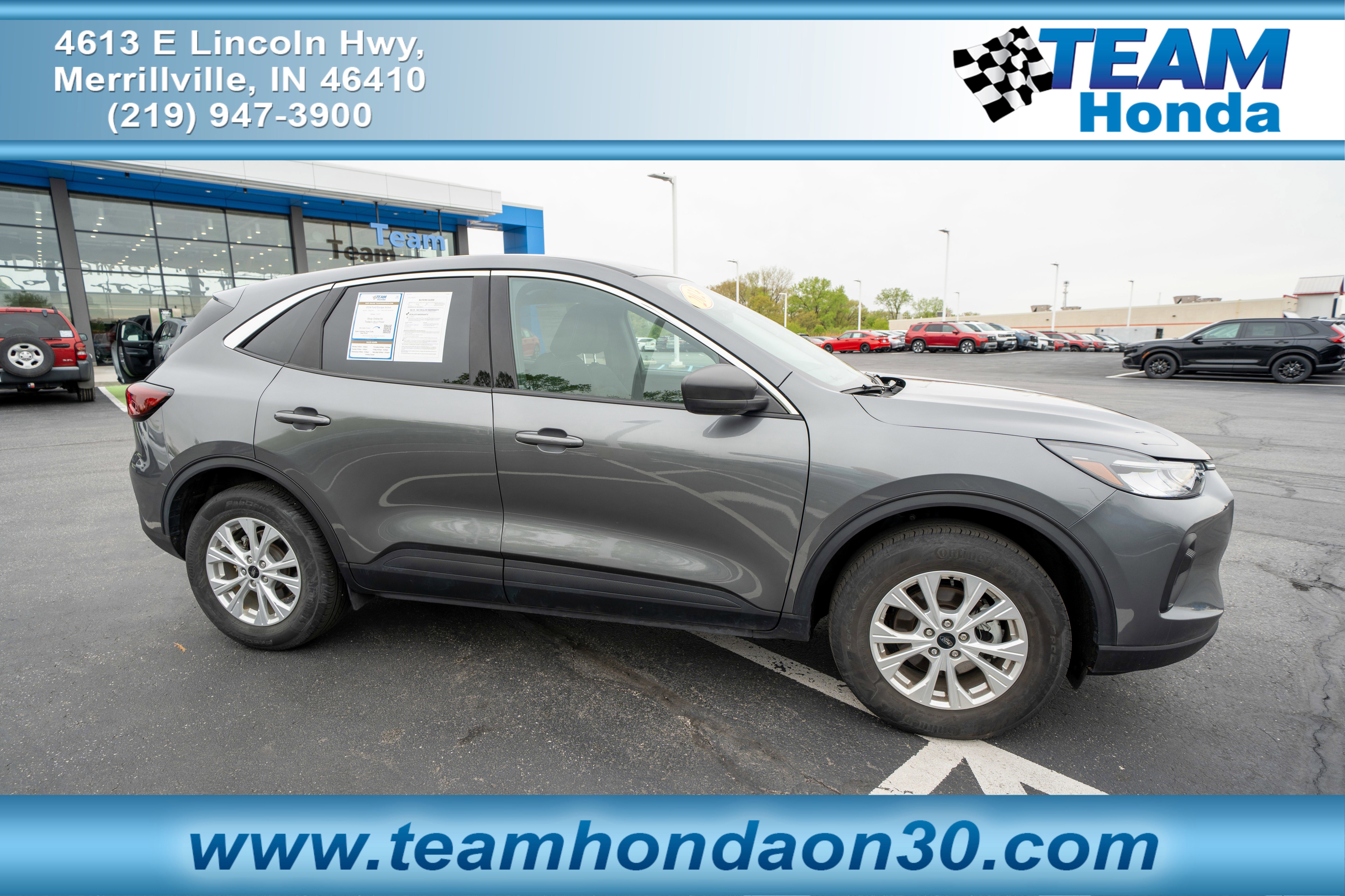 Used 2024 Ford Escape Active w/ Tech Pack #1 AWD/4WD image 1