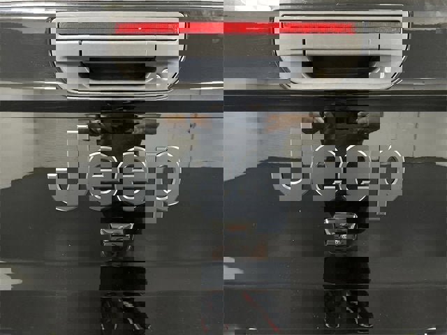 Used 2022 Jeep Gladiator Sport image 32