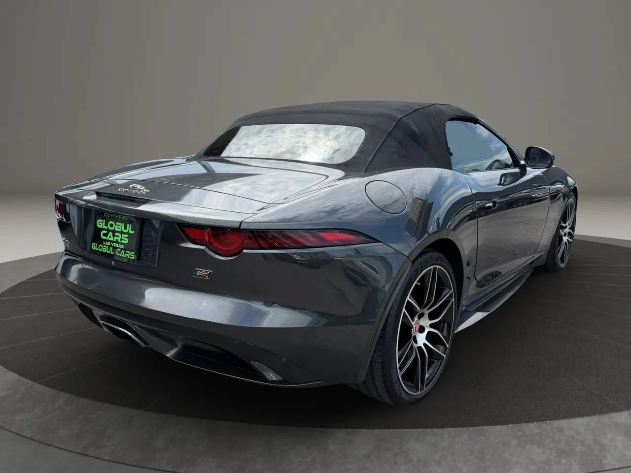 Used 2020 Jaguar F-TYPE Convertible RWD image 5