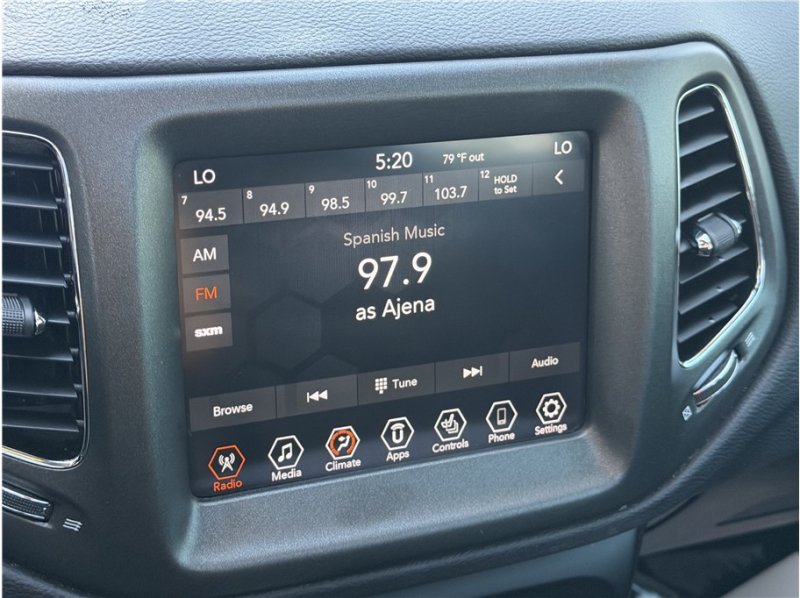 Used 2019 Jeep Compass Trailhawk w/ Leather Interior Group AWD/4WD image 42