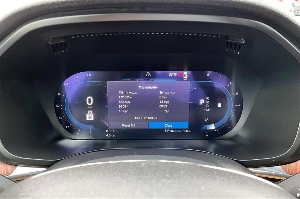 Used 2023 Volvo XC60 B5 Plus w/ Climate Package image 12