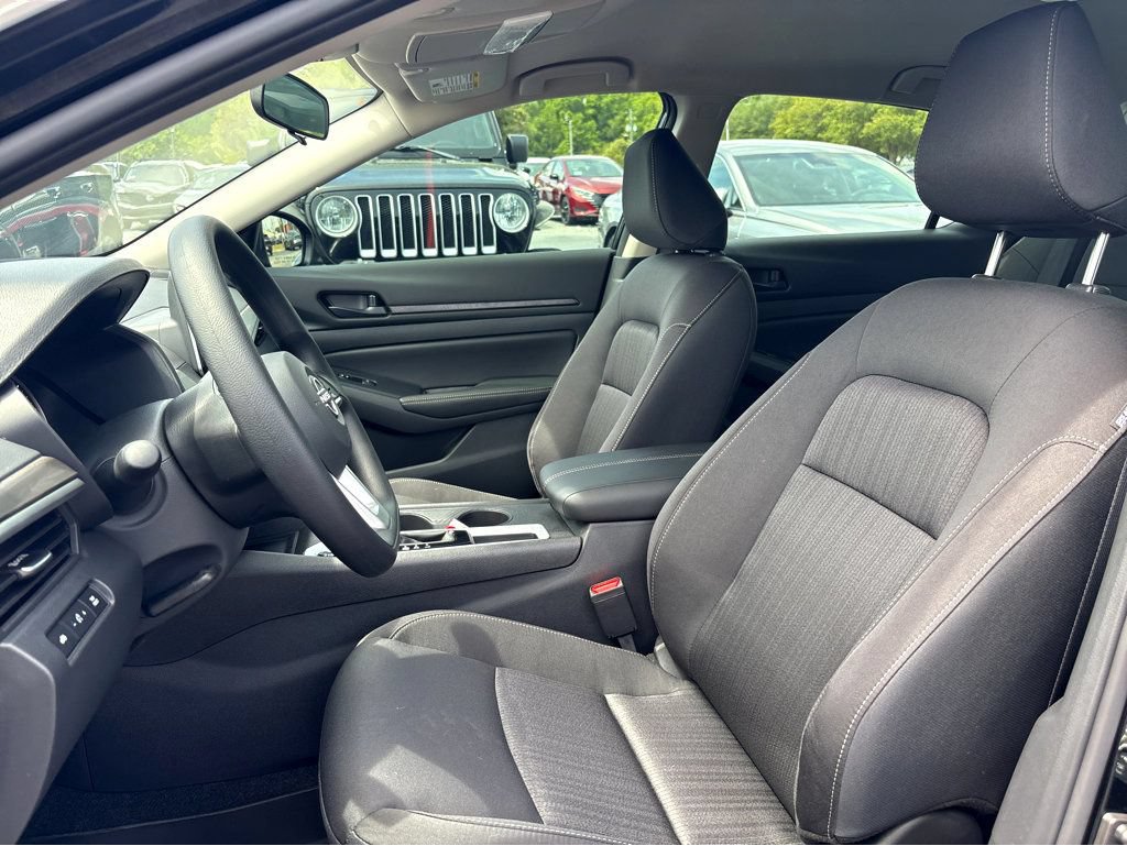 New 2026 Nissan Altima 2.5 SV FWD image 19