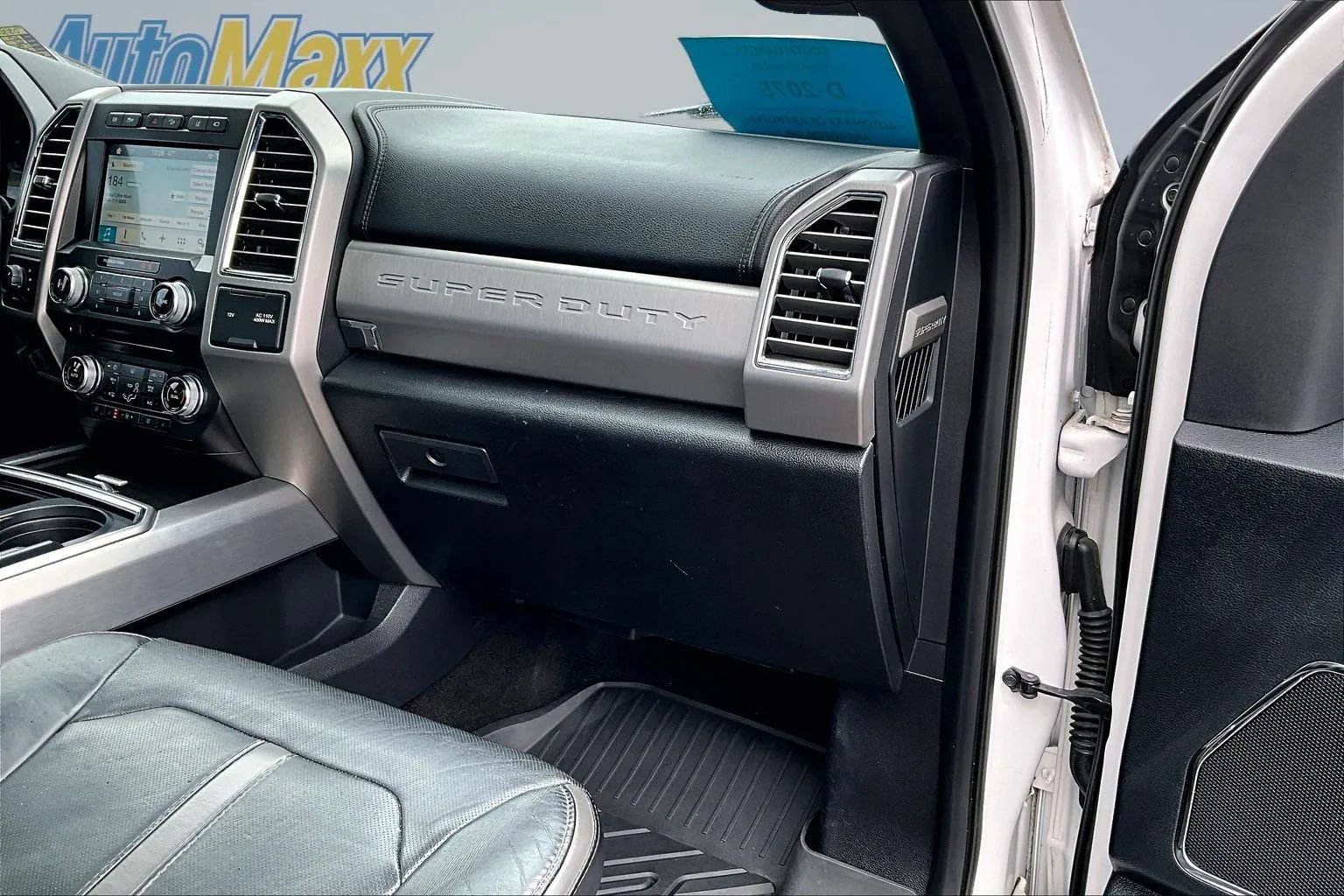 Used 2017 Ford F450 Platinum w/ Platinum Ultimate Package AWD/4WD image 31