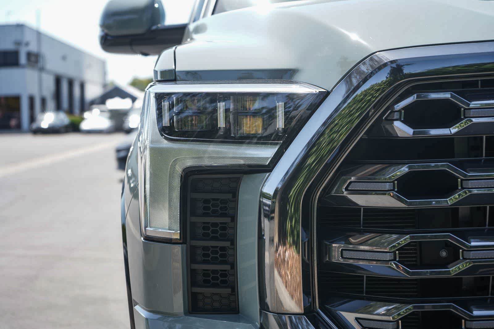 Used 2025 Toyota Tundra Platinum AWD/4WD image 10