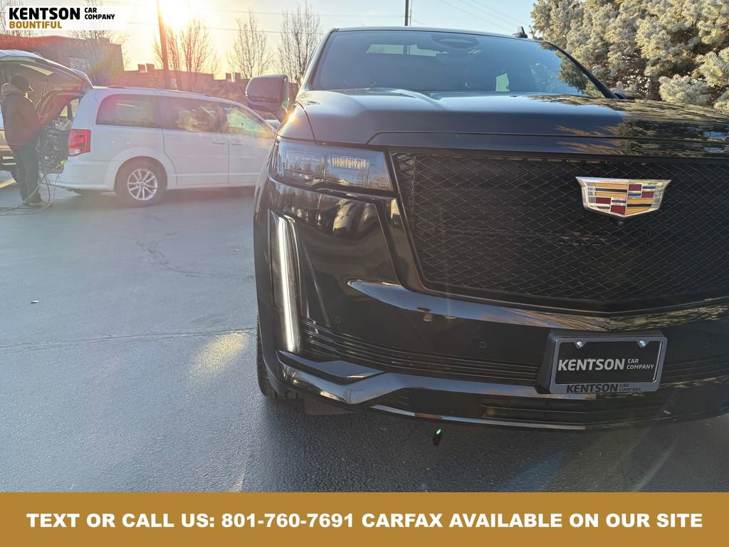 Used 2023 Cadillac Escalade Sport image 13