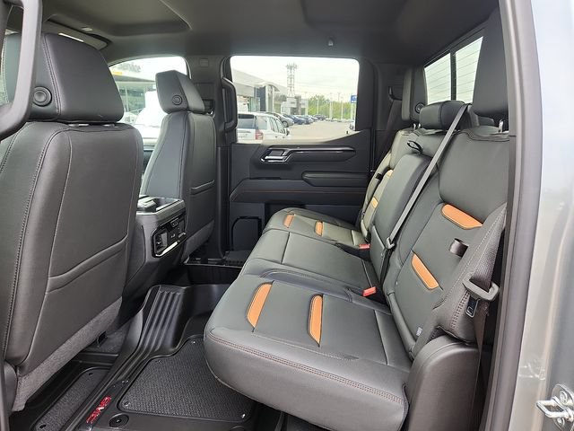 New 2026 GMC Sierra 1500 AT4 w/ Technology Package AWD/4WD image 6