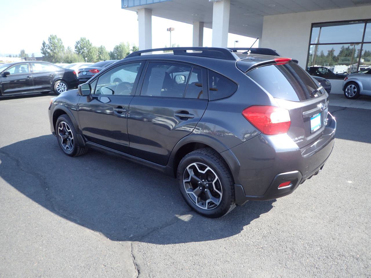 Used 2014 Subaru Crosstrek 2.0i Limited AWD/4WD image 3
