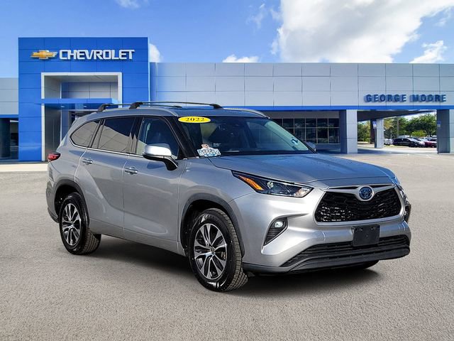Used 2022 Toyota Highlander XLE
