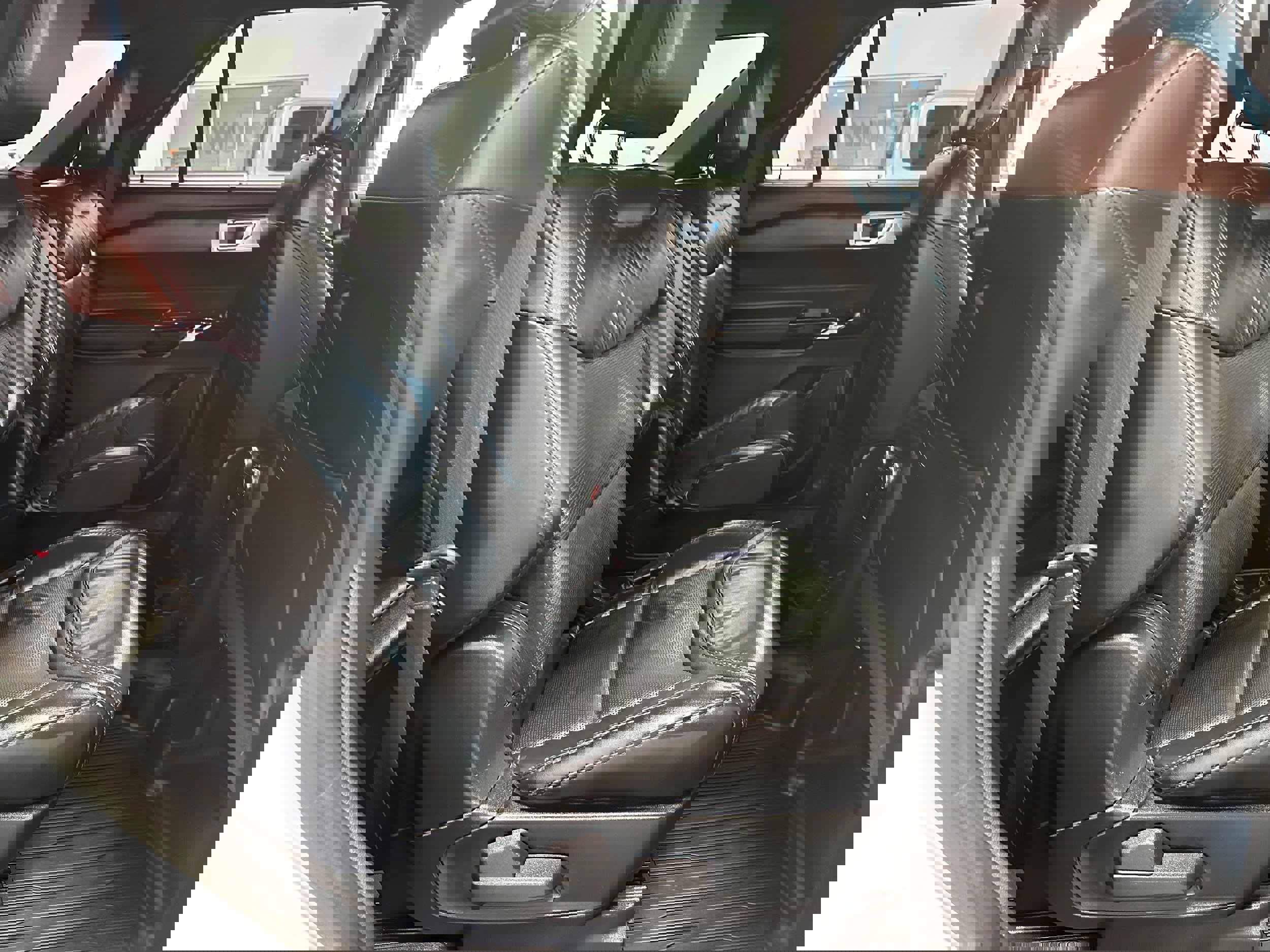 Used 2022 Ford Explorer Platinum w/ Equipment Group 601A image 14