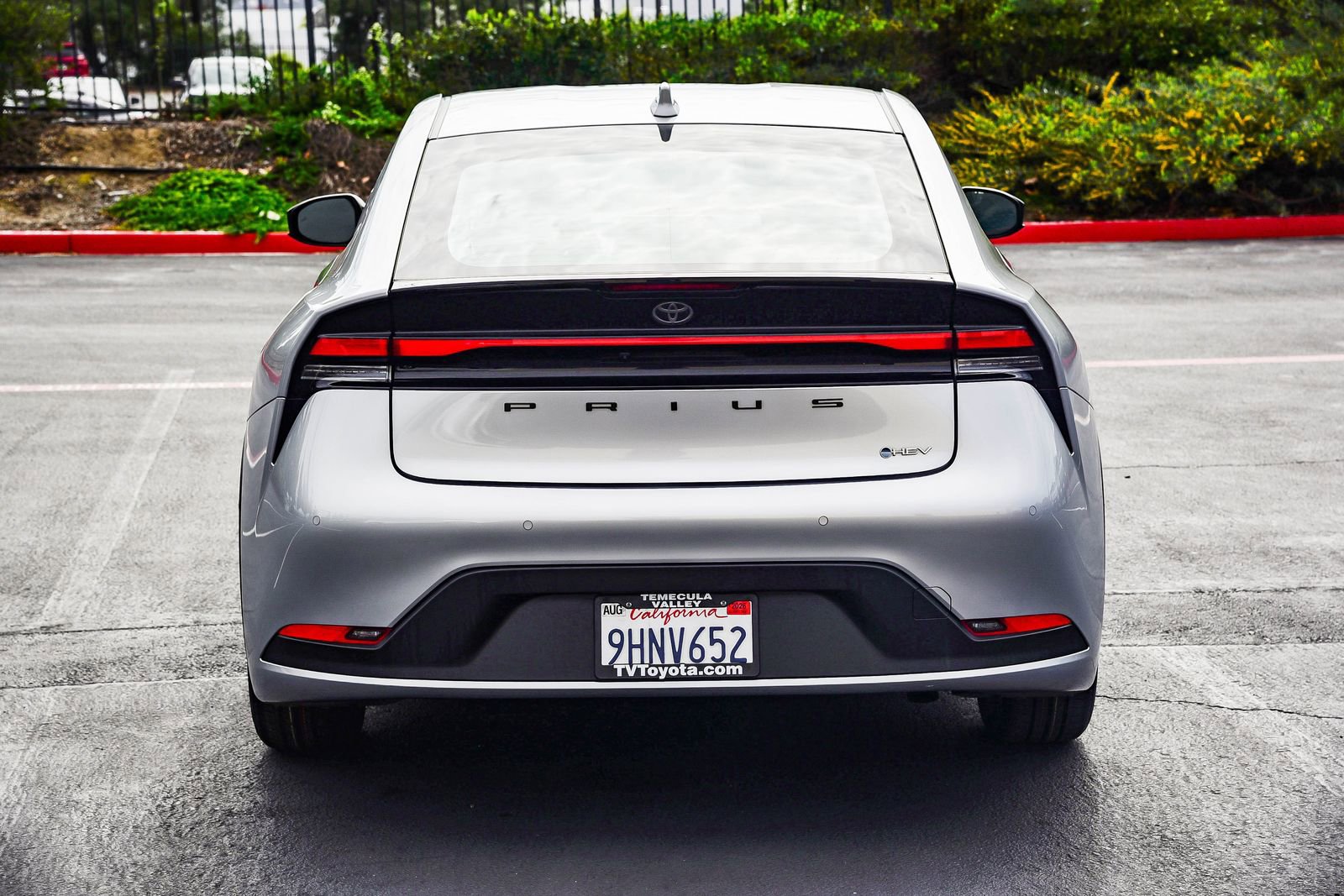 Used 2023 Toyota Prius LE image 6