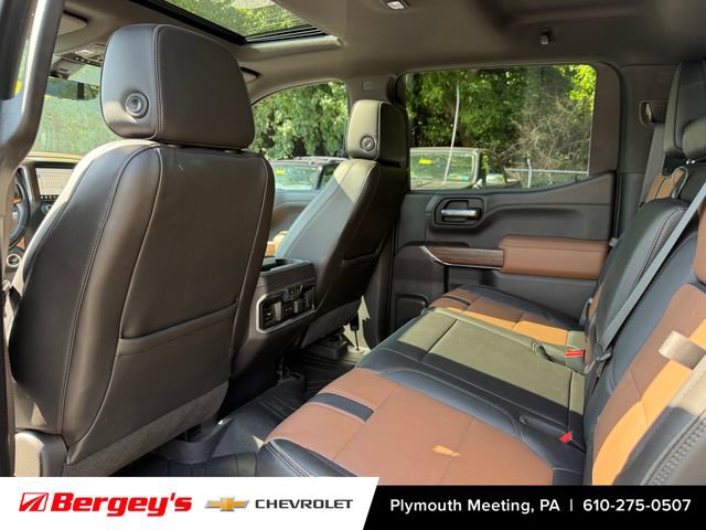 Used 2021 Chevrolet Silverado 1500 High Country w/ Technology Package AWD/4WD image 10