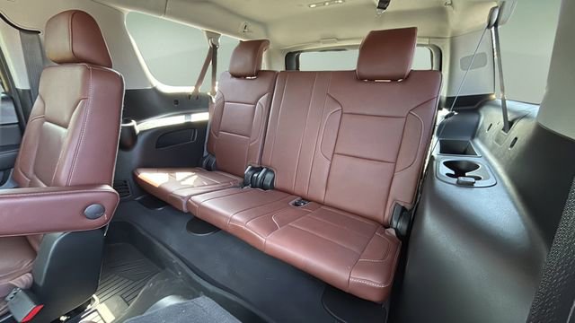 Used 2019 Chevrolet Suburban Premier w/ Premier Plus Edition image 34