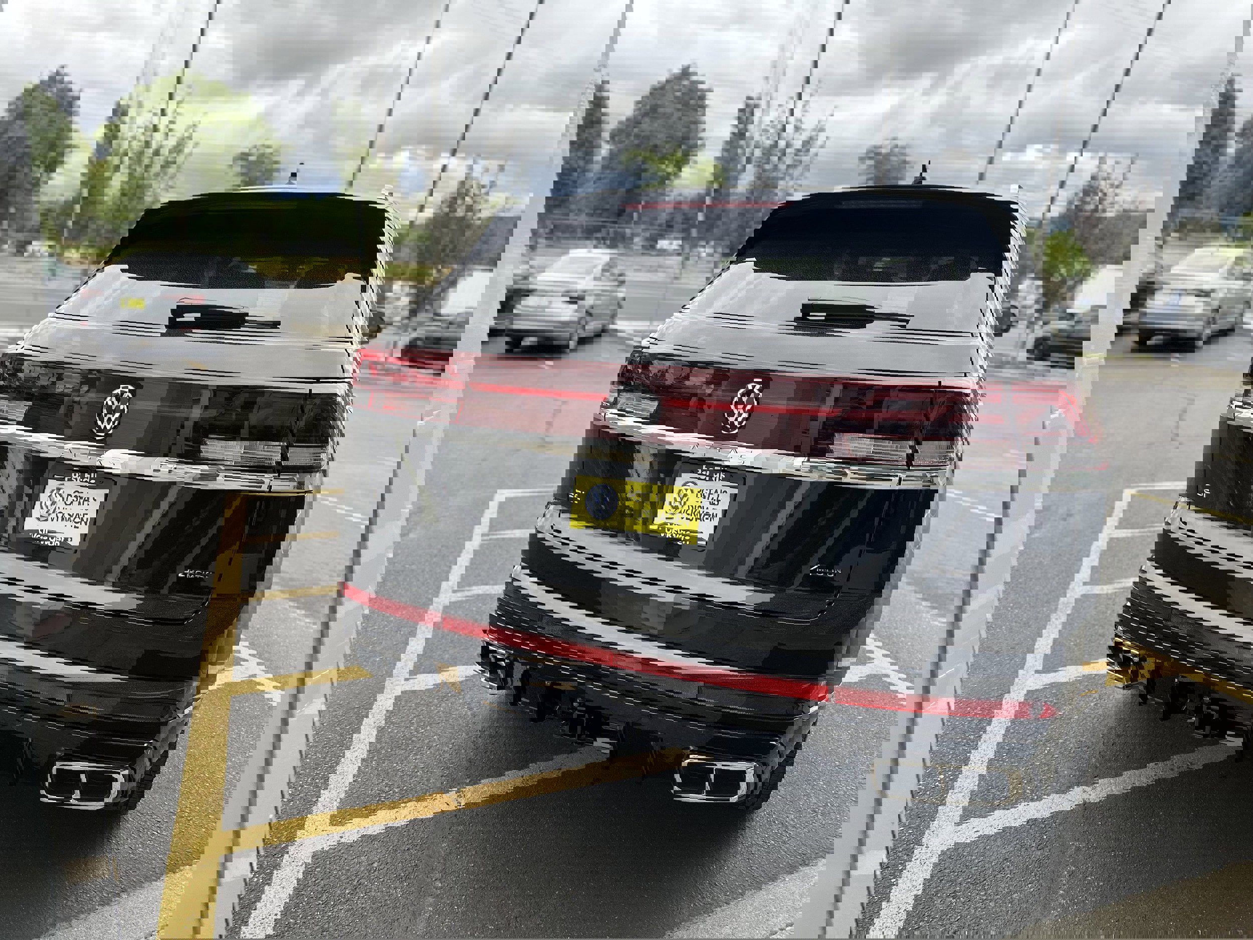 New 2025 Volkswagen Atlas Cross Sport SEL Premium R-Line image 6