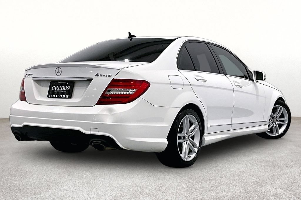 Used 2013 Mercedes-Benz C 300 4MATIC Sedan image 2