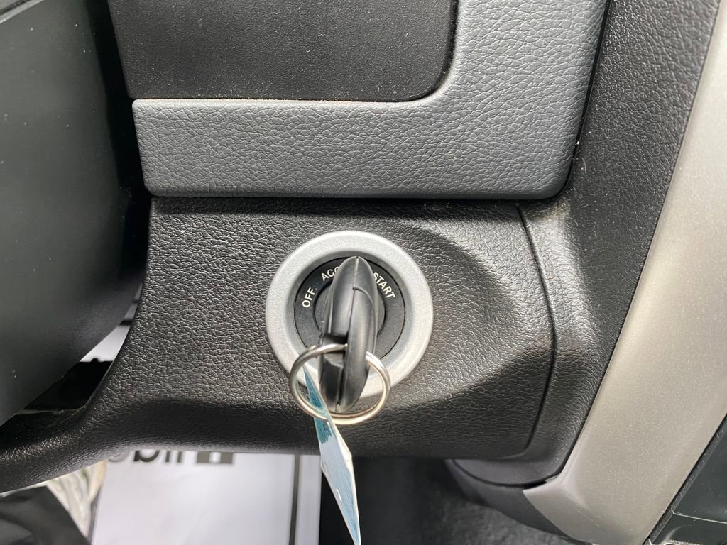 Used 2020 RAM 1500 Classic SLT image 25