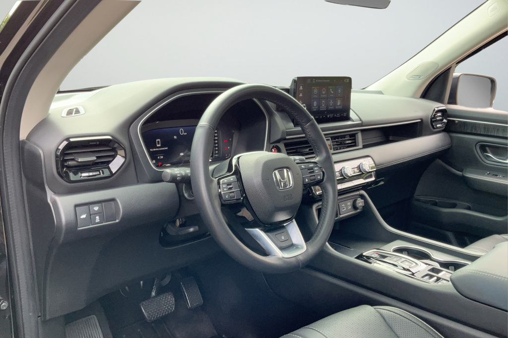 Used 2024 Honda Pilot Elite image 24