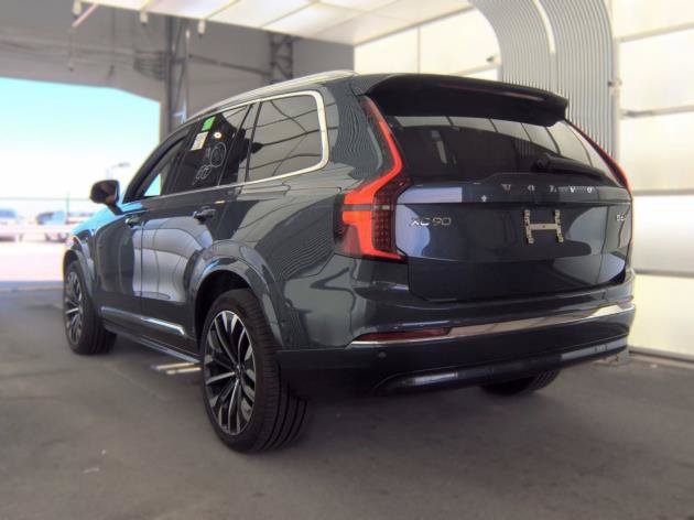 Used 2026 Volvo XC90 B6 Ultra AWD/4WD image 3