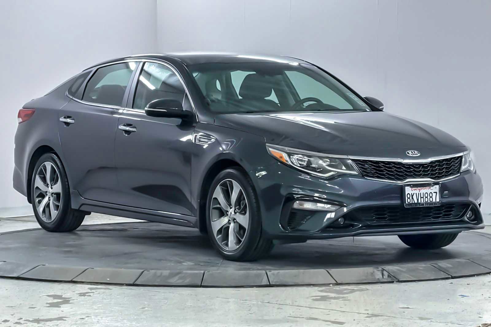 Used 2019 Kia Optima S image 9