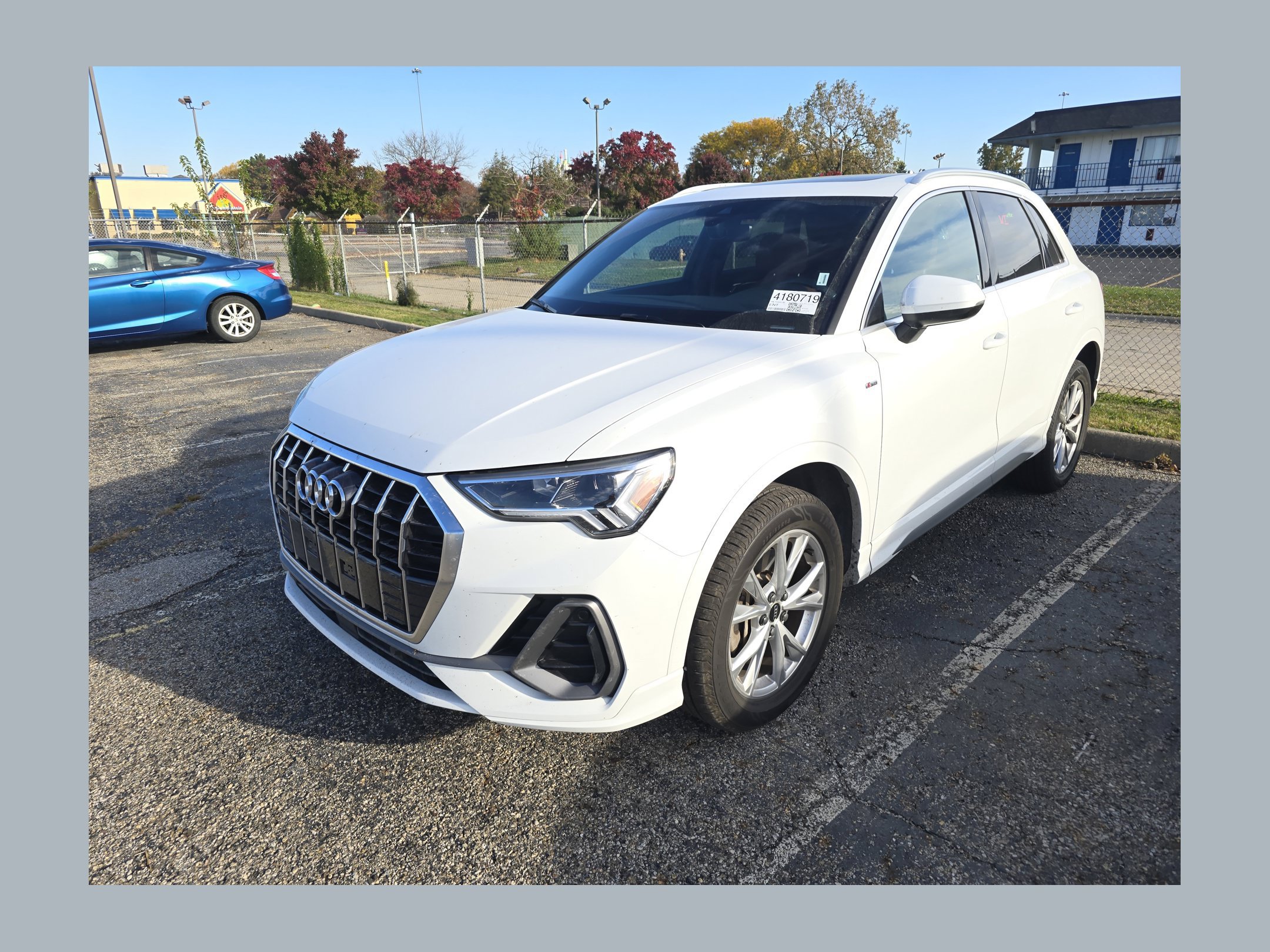 Used 2024 Audi Q3 2.0T Premium AWD/4WD image 1