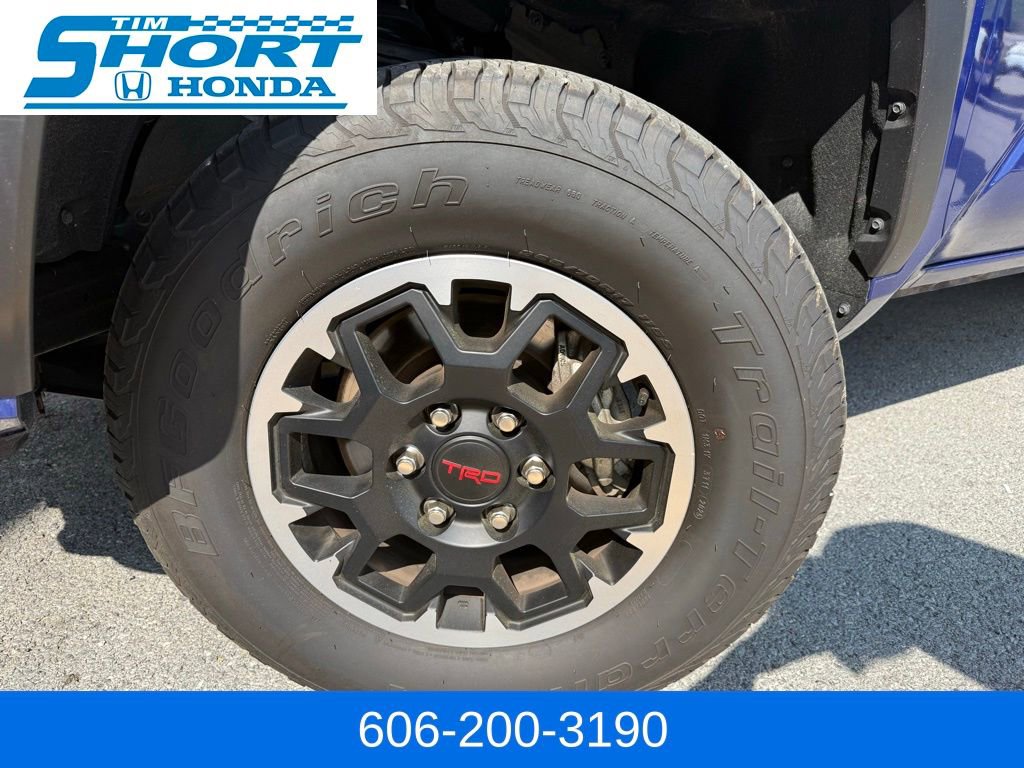 Used 2025 Toyota Tacoma TRD Off-Road image 8