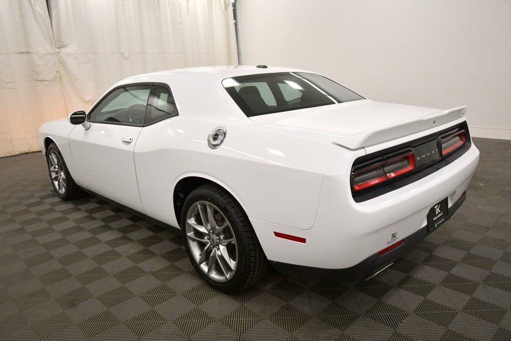 Used 2022 Dodge Challenger GT image 4