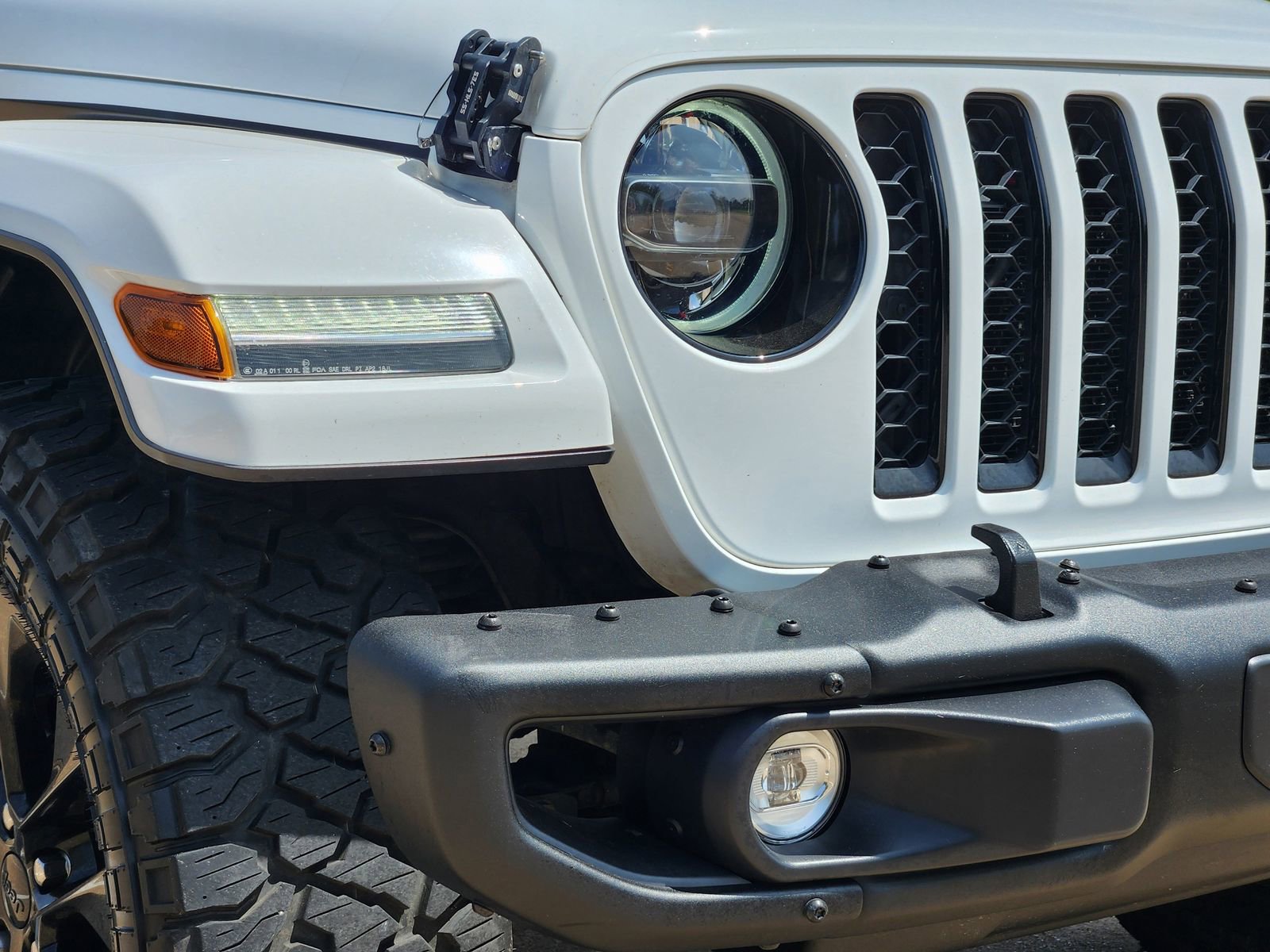 Used 2022 Jeep Gladiator Overland AWD/4WD image 9