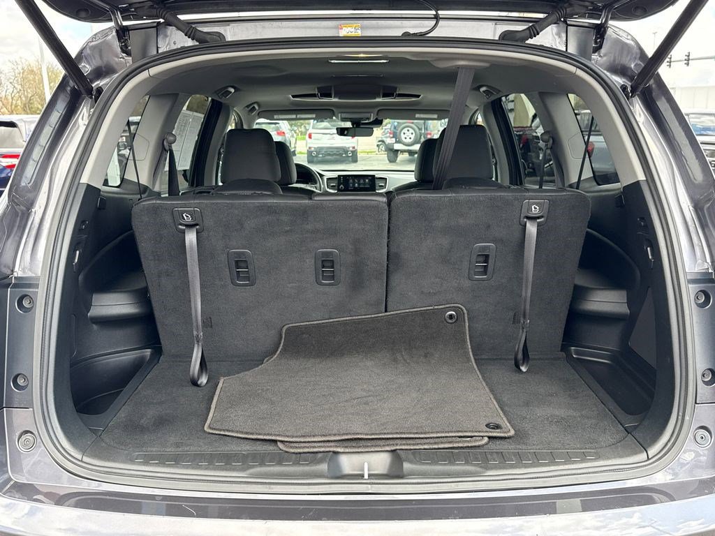Certified 2022 Honda Pilot Touring image 16