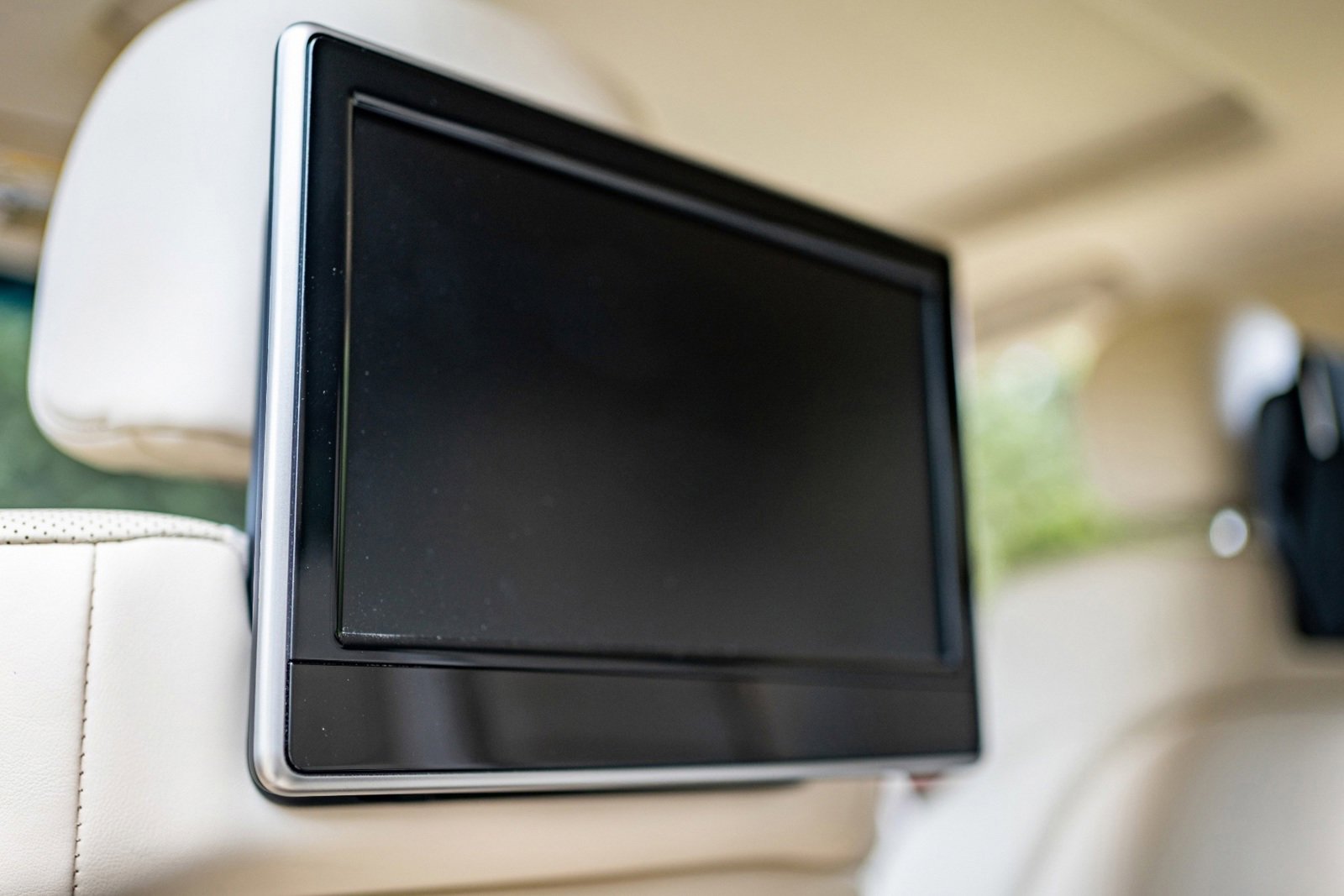 Used 2017 Lexus LX 570 4WD w/ Luxury Package image 67