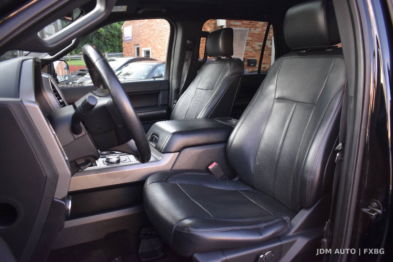 Used 2018 Ford Expedition Max XLT AWD/4WD image 12