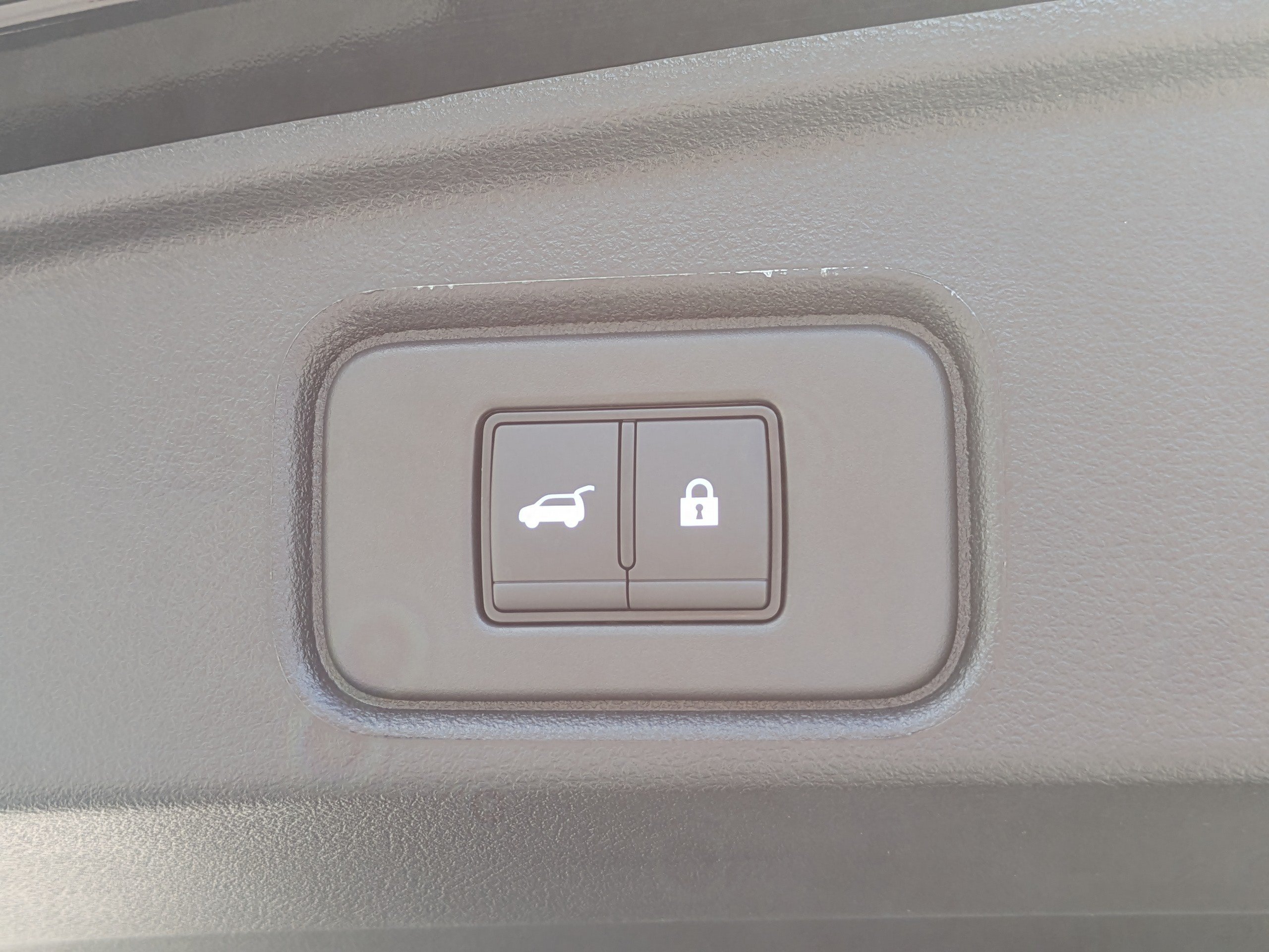 New 2026 Nissan Pathfinder SL FWD image 14