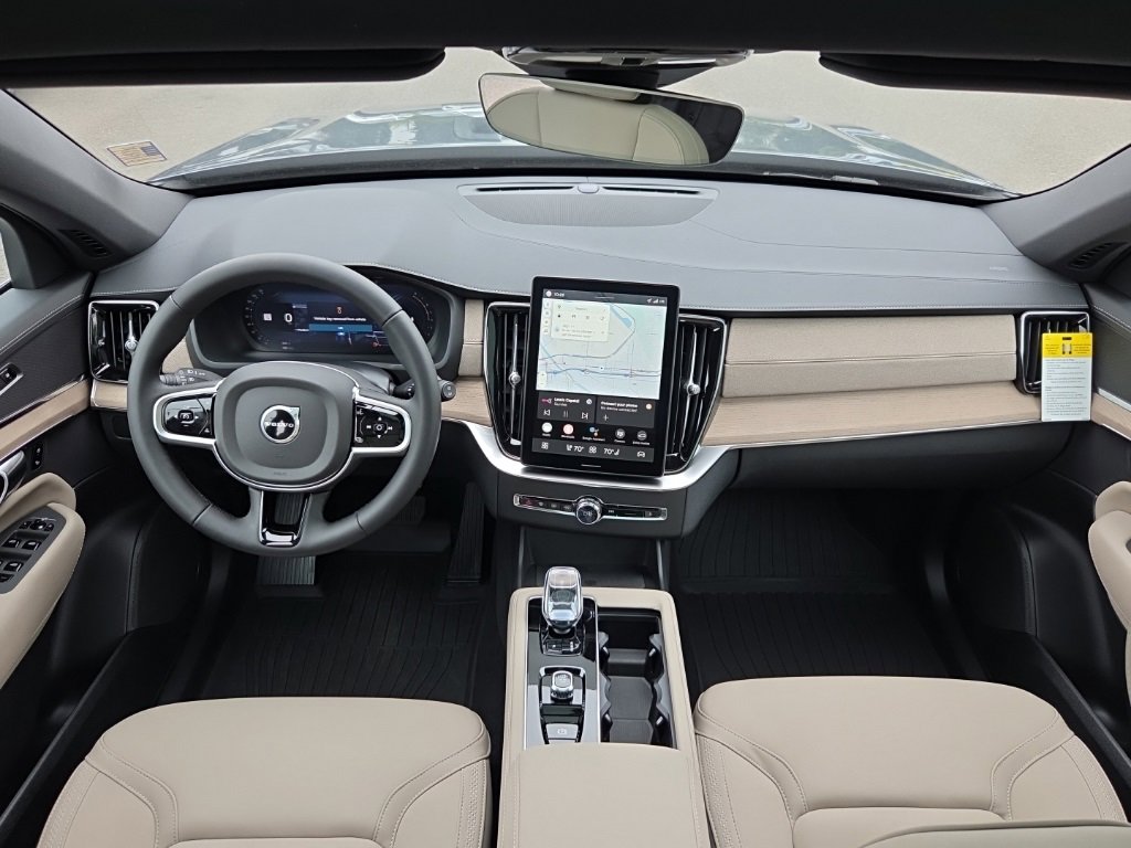 New 2026 Volvo XC90 B5 Core w/ Protection Package image 5