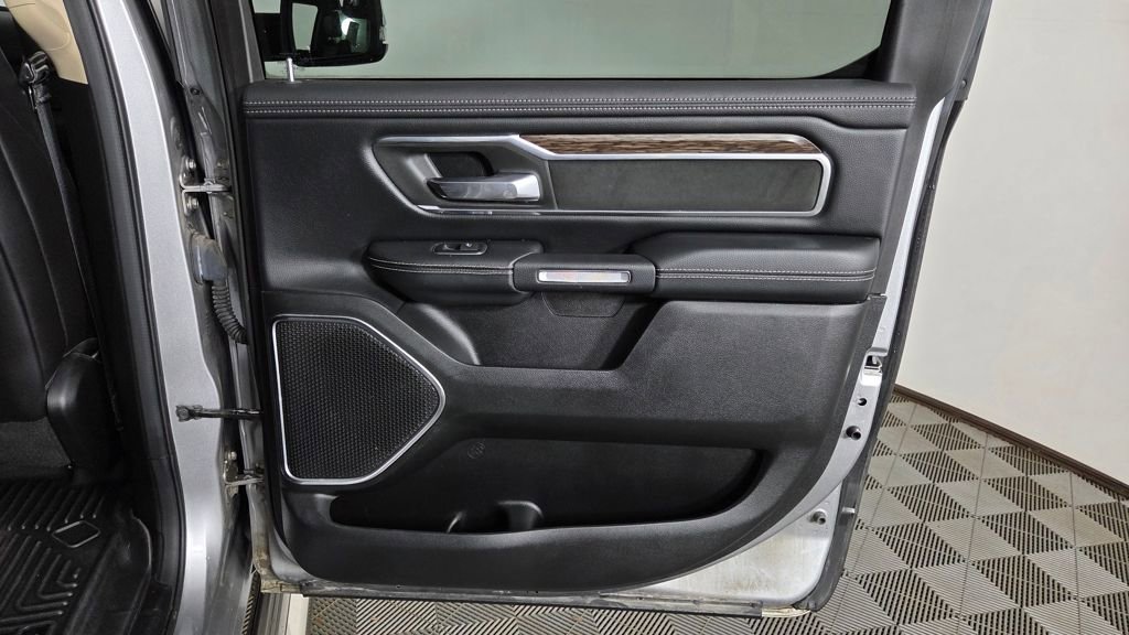 Used 2019 RAM 1500 Laramie image 30