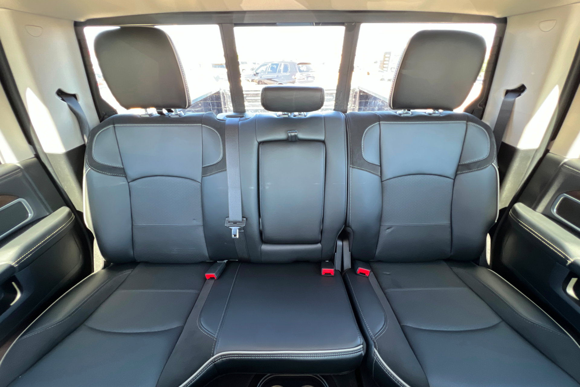 Used 2024 RAM 2500 Laramie AWD/4WD image 24