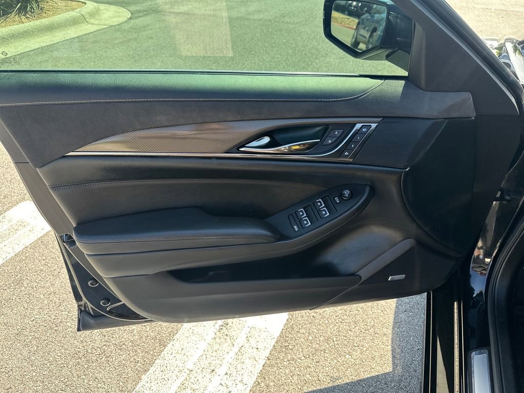Used 2017 Cadillac CTS V w/ Luxury Package RWD image 16