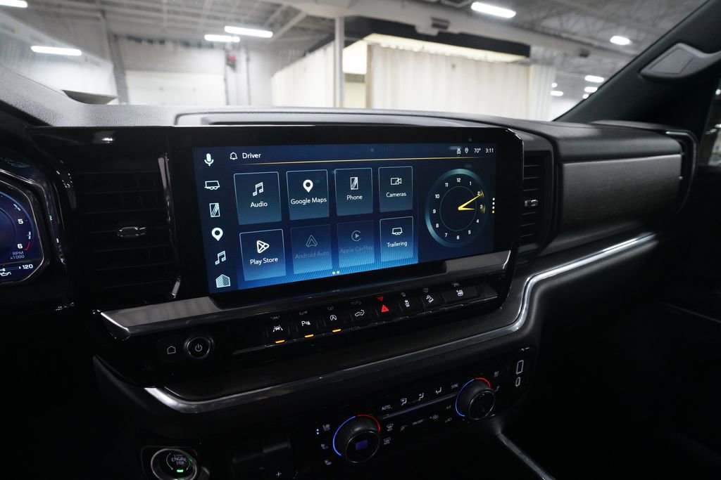 Certified 2023 Chevrolet Silverado 1500 High Country w/ Technology Package AWD/4WD image 6