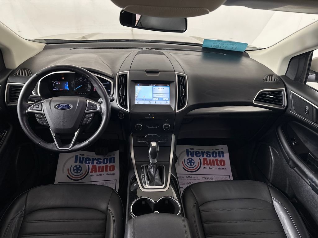 Used 2017 Ford Edge SEL w/ Equipment Group 201A AWD/4WD image 29