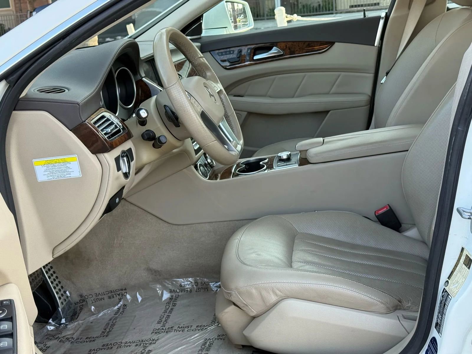 Used 2014 Mercedes-Benz CLS 550 4MATIC image 16