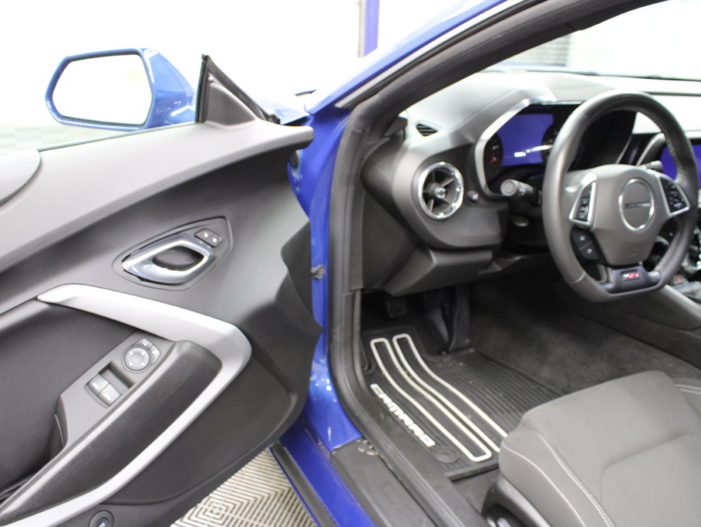 Used 2019 Chevrolet Camaro SS RWD image 45