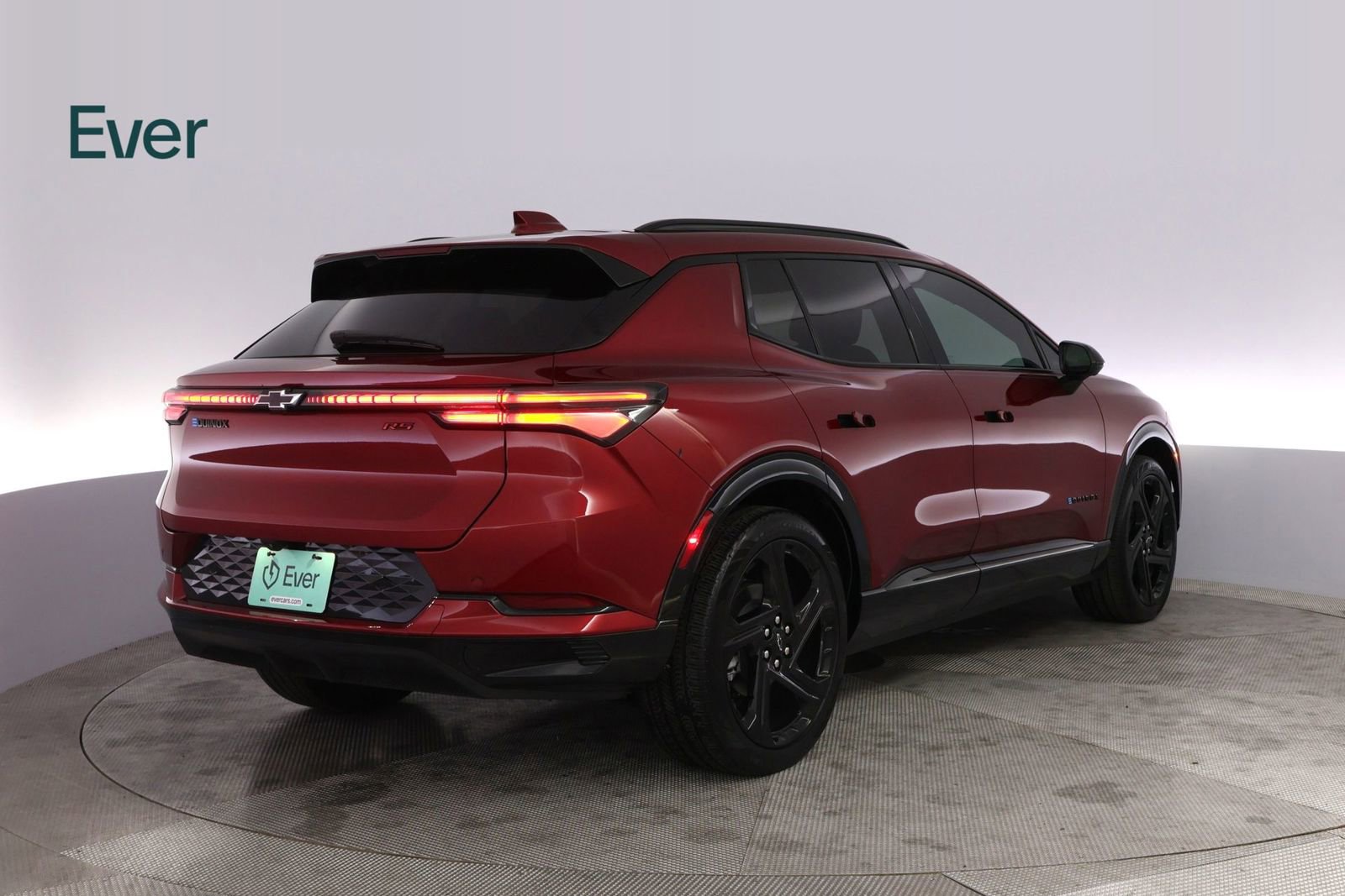 Used 2024 Chevrolet Equinox EV RS FWD image 3