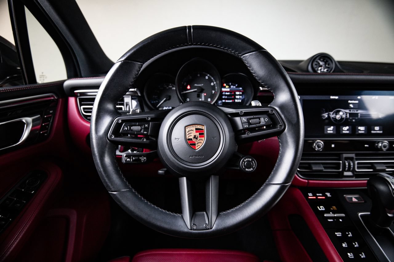 Certified 2023 Porsche Macan Turbo AWD/4WD image 26