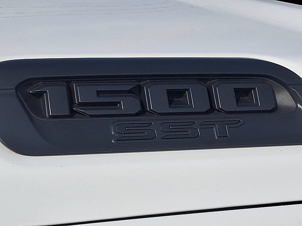 Used 2025 RAM 1500 Big Horn AWD/4WD image 33