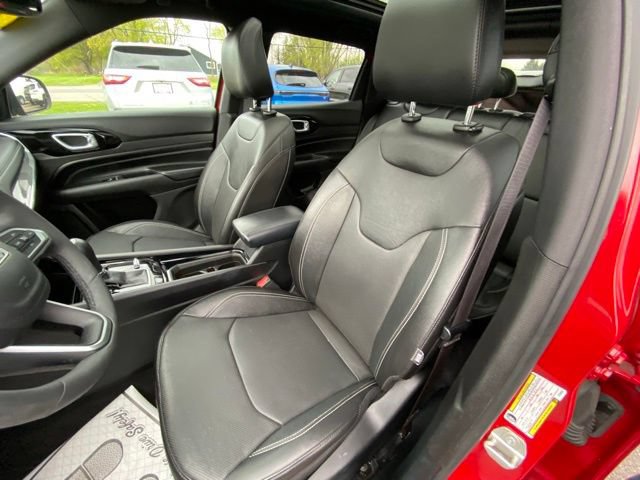 Used 2023 Jeep Compass High Altitude AWD/4WD image 14