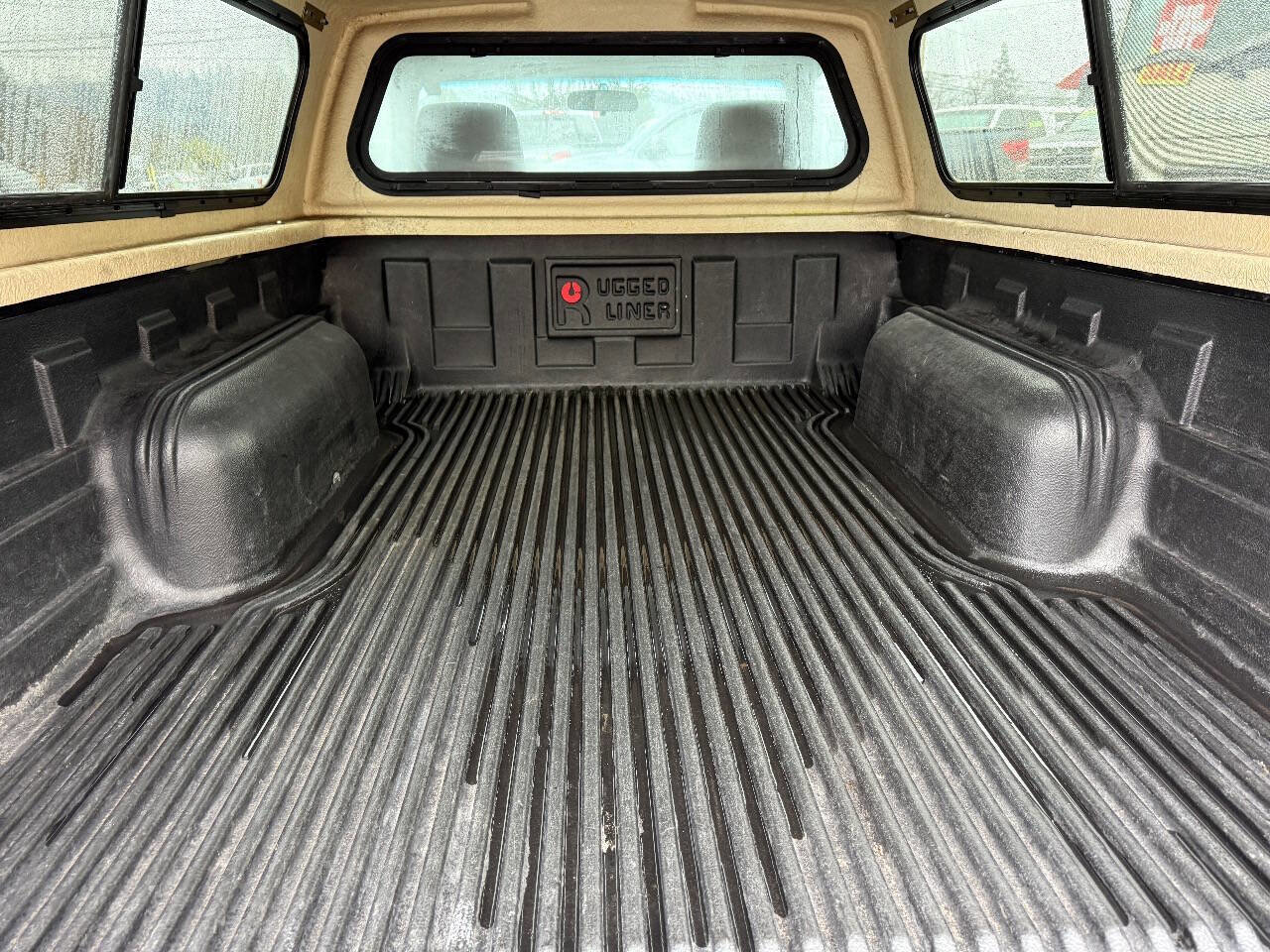 Used 2001 Nissan Frontier XE image 9