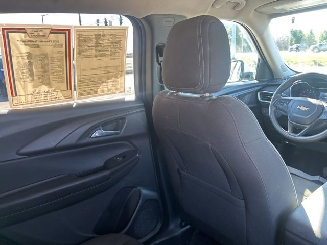 Used 2023 Chevrolet TrailBlazer LT w/ Convenience Package image 37
