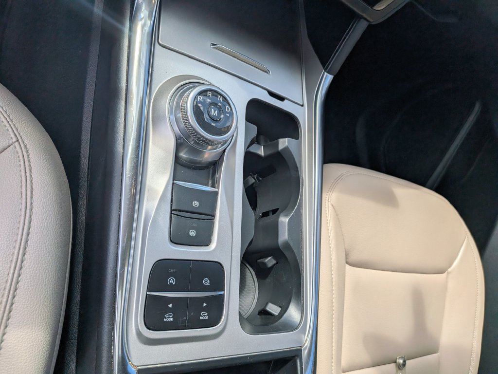 Used 2020 Ford Explorer XLT w/ Equipment Group 202A RWD image 22